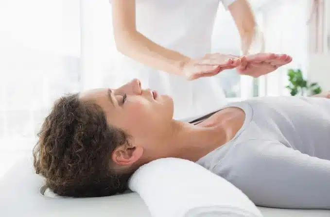 SEANCE-REIKI-consultation